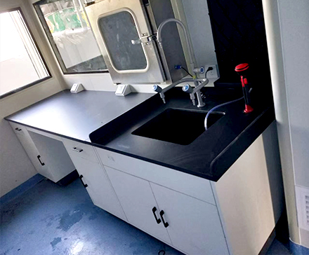 ���̰���